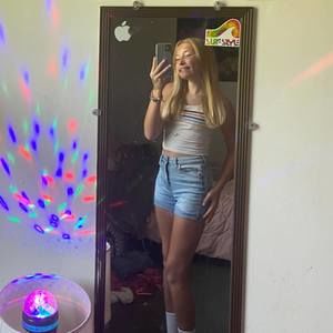 Meet your Posher, Lynnsey